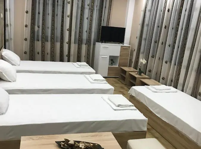 ゲストハウス каламанди アセノヴグラト