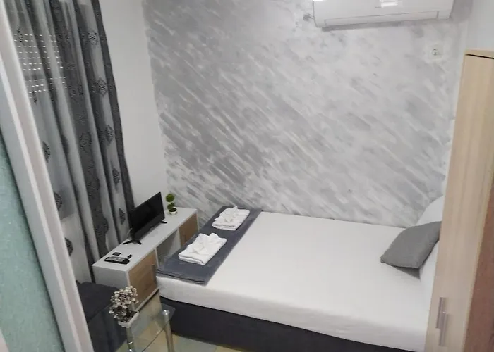 каламанди ゲストハウス 3*