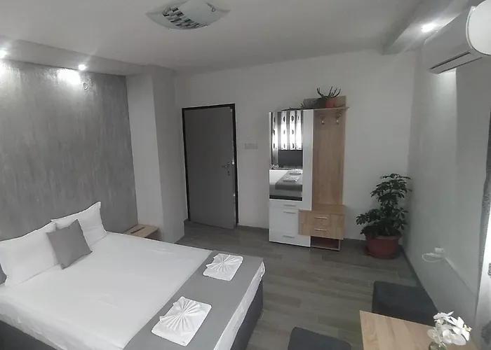 каламанди ゲストハウス 3*